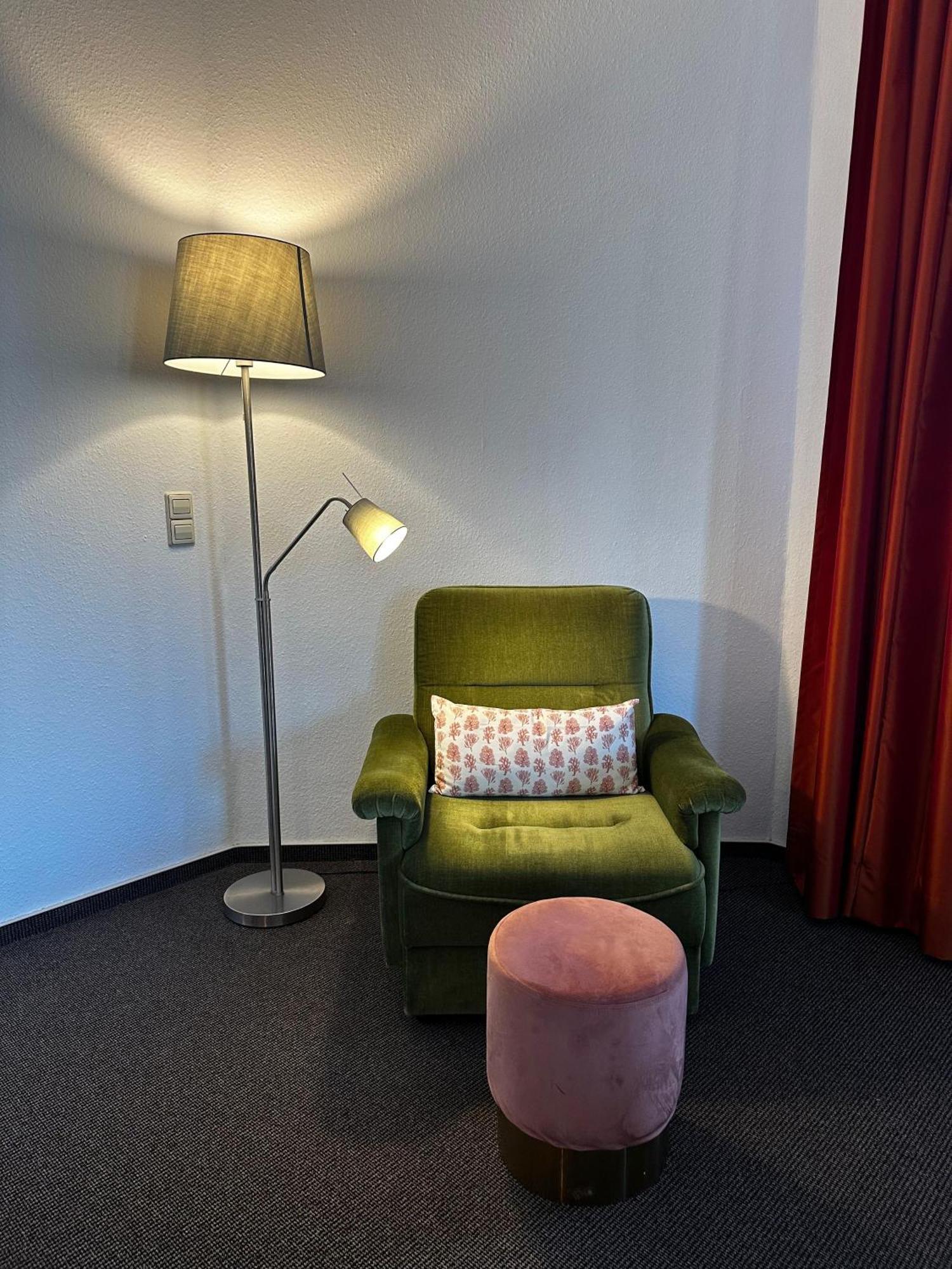Maisonettewohnung Im Loft Stil Mit Wunderschoener Terrasse Karlsruhe Ngoại thất bức ảnh